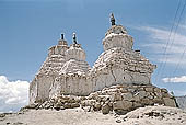 Ladakh - Leh, chortens